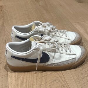 Nike Mens Blazer Low '77 Vintage Sail Navy Gum Shoes